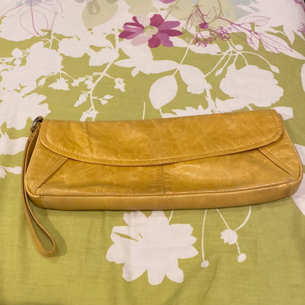 Kenneth Cole Reaction leather clutch wristlet